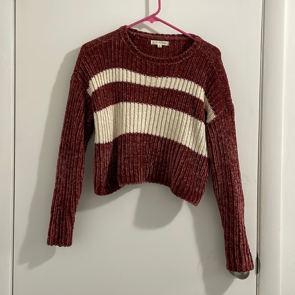 PAC sun LA hearts crop chenille sweater